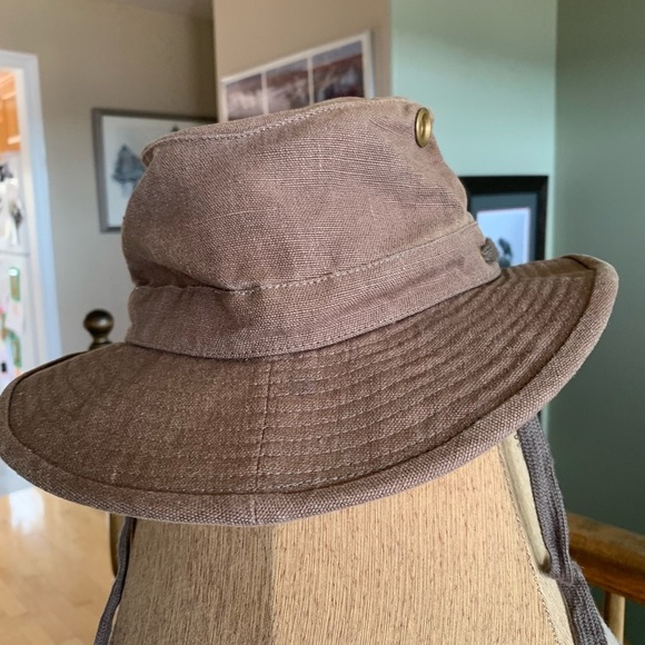 Tilley Accessories - Tilley Hemp Hat 73/8” You can sign the inside! Like New